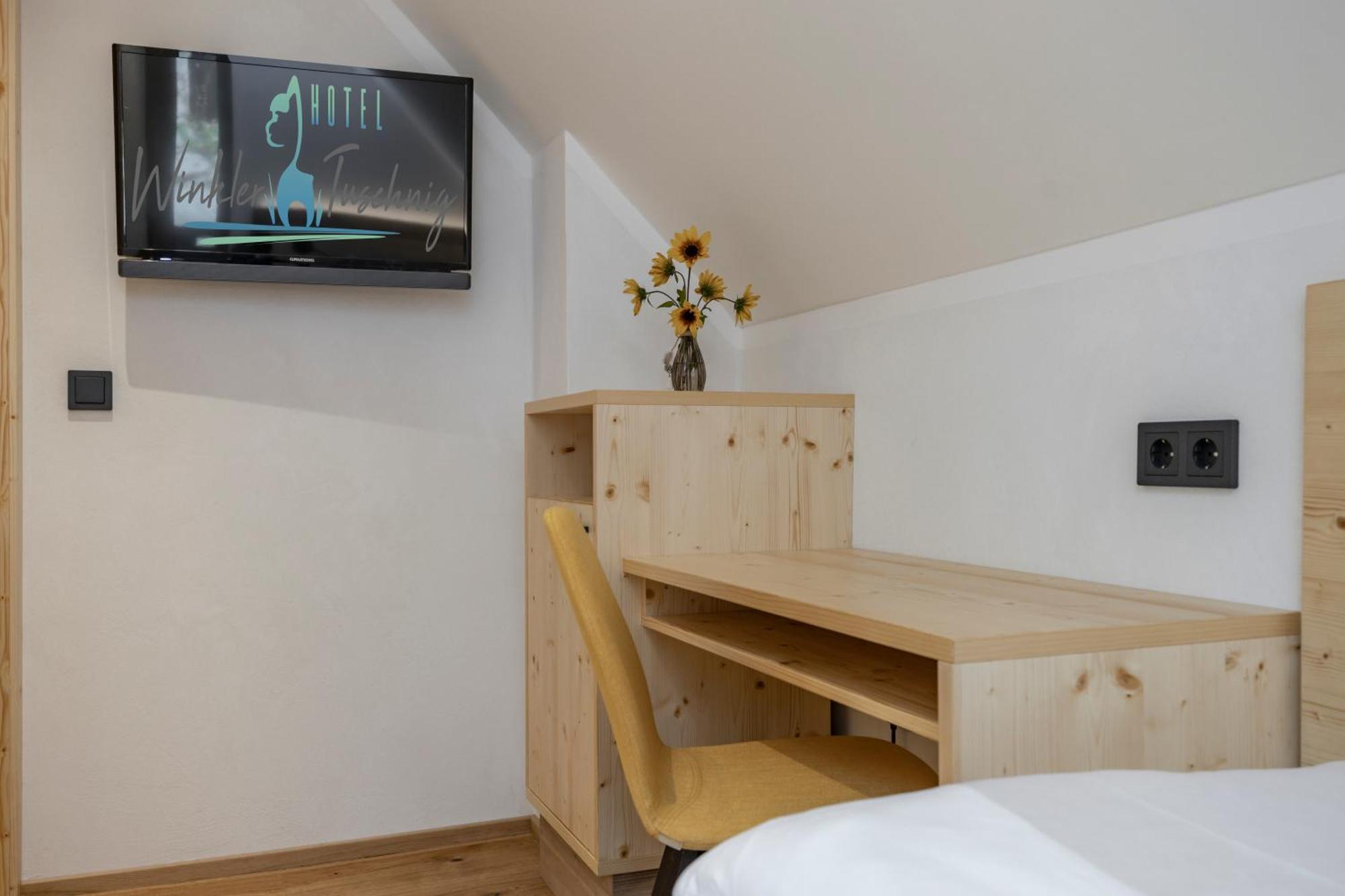 Hotel Winkler-Tuschnig Weissensee Pokoj fotografie